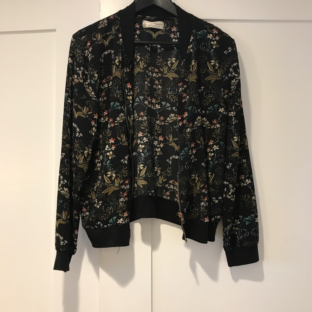 Brand new condition - Floral bomber jacket